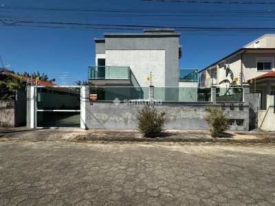 Casa à venda com 129m², 3 quartos, 1 suíte, 2 vagas no bairro Campeche em Florianópolis - Foto 25