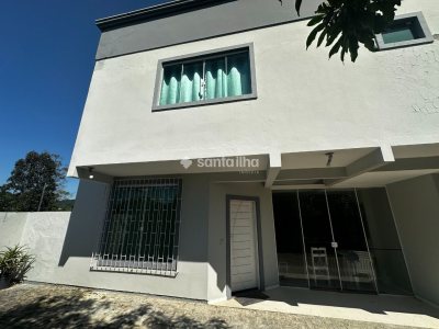 Casa à venda com 129m², 3 quartos, 1 suíte, 2 vagas no bairro Campeche em Florianópolis - Foto 23