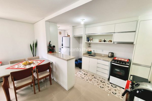 Apartamento à venda com 63m², 2 quartos, 1 suíte, 2 vagas no bairro Balneário dos Açores em Florianópolis