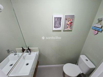 Casa à venda com 137m², 3 quartos, 1 suíte, 2 vagas no bairro Campeche em Florianópolis - Foto 15