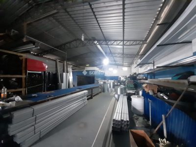 Galpão para alugar ou comprar com 300m², 4 vagas no bairro Ribeirão da Ilha em Florianópolis - Foto 4