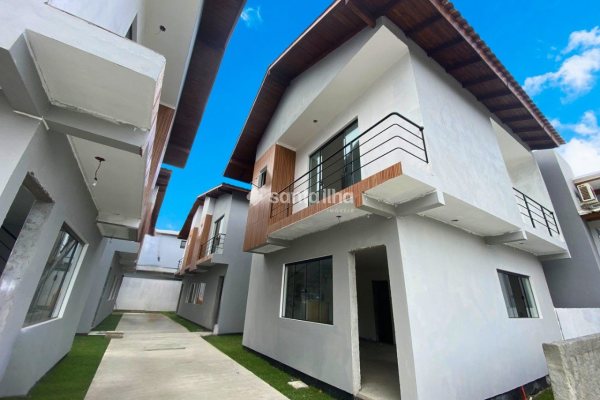 Casa à venda com 85m², 2 quartos, 2 suítes, 1 vaga no bairro Rio Tavares em Florianópolis