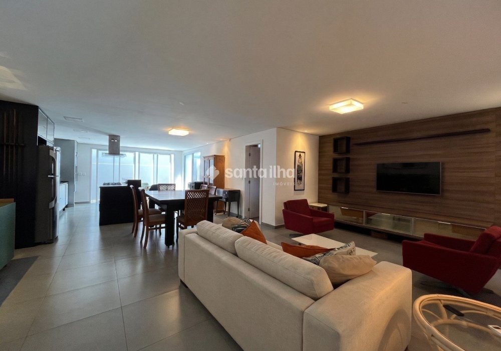 Casa para alugar com 129m², 3 quartos, 1 suíte, 2 vagas no bairro Campeche em Florianópolis - Foto 1