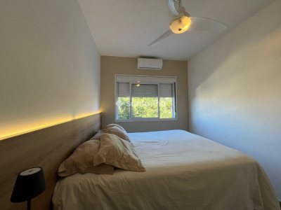 Casa para alugar com 129m², 3 quartos, 1 suíte, 2 vagas no bairro Campeche em Florianópolis - Foto 25