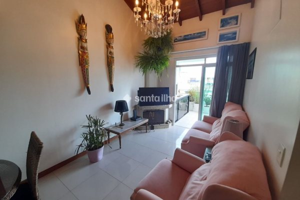 Cobertura para alugar com 120m², 2 quartos, 2 suítes, 1 vaga no bairro Campeche em Florianópolis
