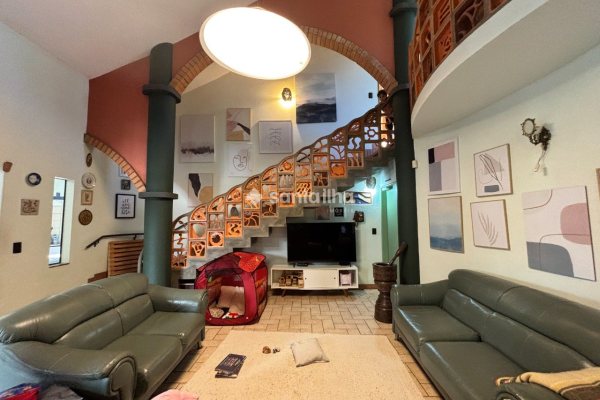 Casa em Condomínio à venda com 226m², 3 quartos, 1 suíte, 4 vagas no bairro Morro das Pedras em Florianópolis