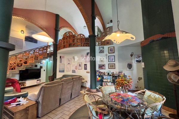 Casa em Condomínio à venda com 226m², 3 quartos, 1 suíte, 4 vagas no bairro Morro das Pedras em Florianópolis