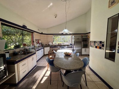 Casa em Condomínio à venda com 226m², 3 quartos, 1 suíte, 4 vagas no bairro Morro das Pedras em Florianópolis - Foto 11
