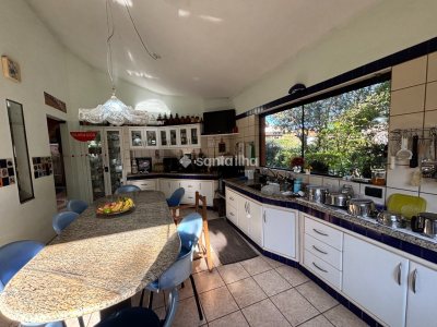 Casa em Condomínio à venda com 226m², 3 quartos, 1 suíte, 4 vagas no bairro Morro das Pedras em Florianópolis - Foto 10