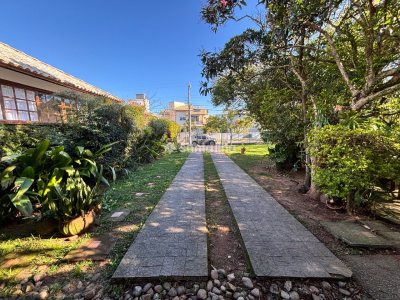 Casa em Condomínio à venda com 226m², 3 quartos, 1 suíte, 4 vagas no bairro Morro das Pedras em Florianópolis - Foto 32
