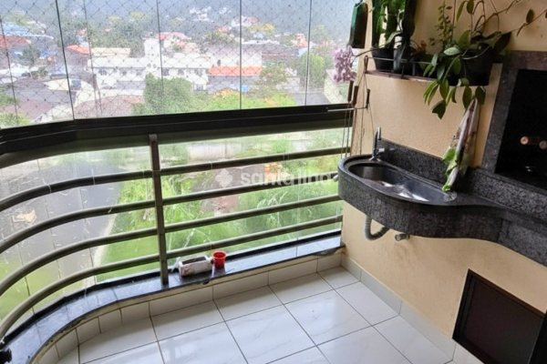 Apartamento à venda com 86m², 3 quartos, 1 suíte, 2 vagas no bairro Córrego Grande em Florianópolis