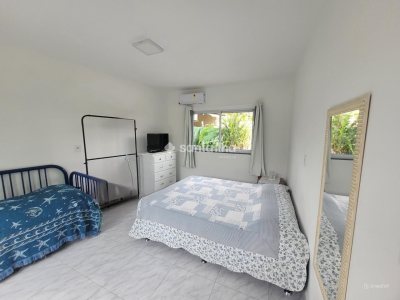 Casa à venda com 175m², 6 quartos, 1 suíte, 5 vagas no bairro Rio Tavares em Florianópolis - Foto 25