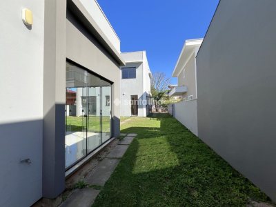 Casa para alugar ou comprar com 199m², 4 quartos, 1 suíte, 4 vagas no bairro Campeche em Florianópolis - Foto 39