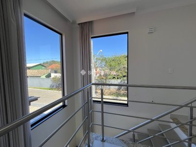 Casa para alugar ou comprar com 199m², 4 quartos, 1 suíte, 4 vagas no bairro Campeche em Florianópolis - Foto 10