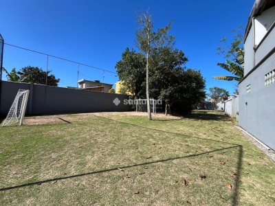 Casa para alugar ou comprar com 199m², 4 quartos, 1 suíte, 4 vagas no bairro Campeche em Florianópolis - Foto 43