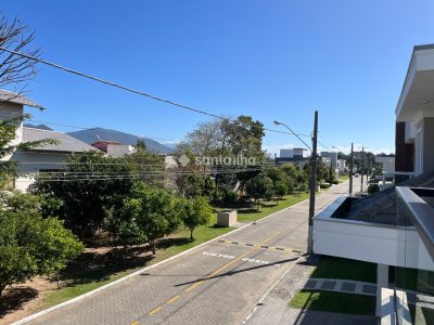 Casa para alugar ou comprar com 199m², 4 quartos, 1 suíte, 4 vagas no bairro Campeche em Florianópolis - Foto 22