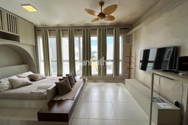 Studio à venda com 36m², 1 quarto, 1 suíte, 1 vaga no bairro Campeche em Florianópolis