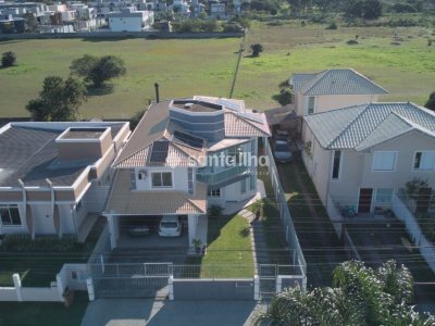 Casa à venda com 250m², 4 quartos, 2 suítes, 2 vagas no bairro Campeche em Florianópolis - Foto 40