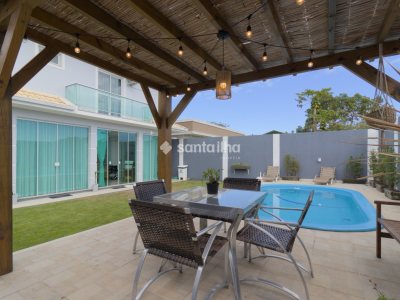 Casa à venda com 250m², 4 quartos, 2 suítes, 2 vagas no bairro Campeche em Florianópolis - Foto 9