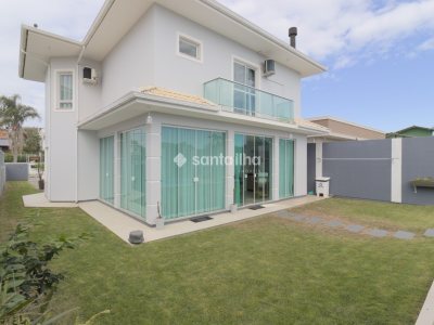 Casa à venda com 250m², 4 quartos, 2 suítes, 2 vagas no bairro Campeche em Florianópolis - Foto 10