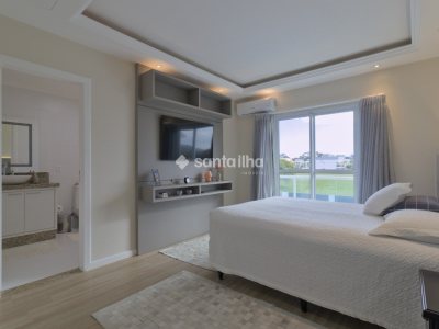 Casa à venda com 250m², 4 quartos, 2 suítes, 2 vagas no bairro Campeche em Florianópolis - Foto 21