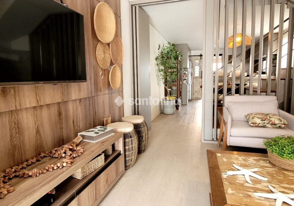 Casa à venda com 142m², 3 quartos, 1 suíte, 3 vagas no bairro Campeche em Florianópolis - Foto 1