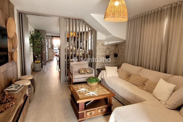 Casa à venda com 142m², 3 quartos, 1 suíte, 3 vagas no bairro Campeche em Florianópolis