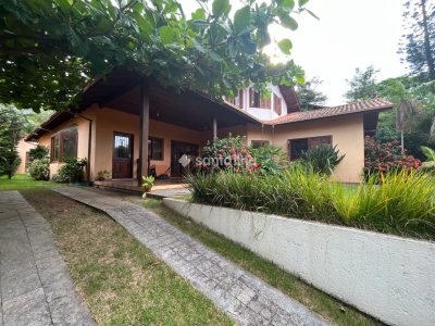 Casa em Condomínio para alugar ou comprar com 320m², 5 quartos, 5 suítes, 4 vagas no bairro Rio Tavares em Florianópolis - Foto 34