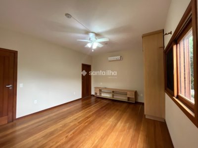 Casa em Condomínio para alugar ou comprar com 320m², 5 quartos, 5 suítes, 4 vagas no bairro Rio Tavares em Florianópolis - Foto 9