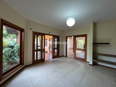 Casa em Condomínio para alugar ou comprar com 320m², 5 quartos, 5 suítes, 4 vagas no bairro Rio Tavares em Florianópolis - Foto 6