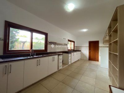 Casa em Condomínio para alugar ou comprar com 320m², 5 quartos, 5 suítes, 4 vagas no bairro Rio Tavares em Florianópolis - Foto 28