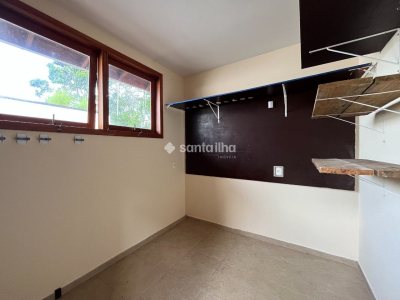 Casa em Condomínio para alugar ou comprar com 320m², 5 quartos, 5 suítes, 4 vagas no bairro Rio Tavares em Florianópolis - Foto 43