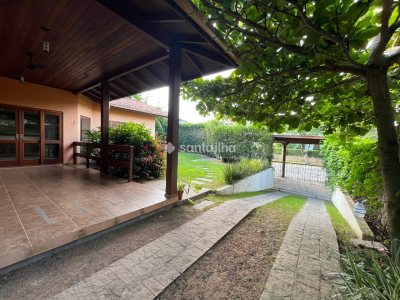Casa em Condomínio para alugar ou comprar com 320m², 5 quartos, 5 suítes, 4 vagas no bairro Rio Tavares em Florianópolis - Foto 47