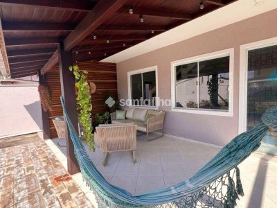Casa à venda com 168m², 3 quartos, 1 suíte, 2 vagas no bairro Campeche em Florianópolis - Foto 3