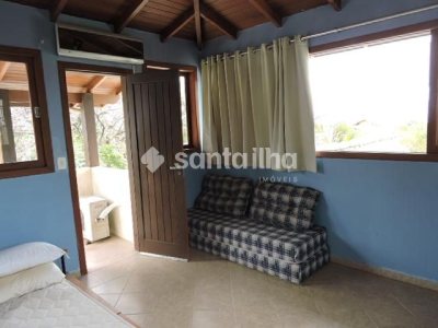 Casa à venda com 200m², 4 quartos, 2 suítes, 1 vaga no bairro Campeche em Florianópolis - Foto 47