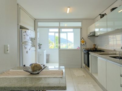 Apartamento à venda com 187m², 4 quartos, 2 suítes, 3 vagas no bairro Lagoa da Conceição em Florianópolis - Foto 8