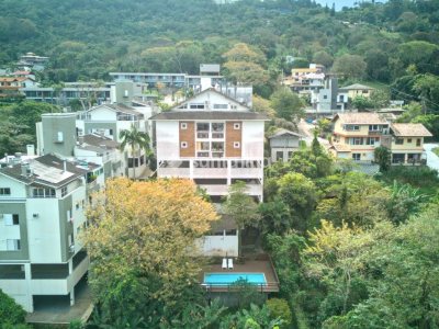 Apartamento à venda com 187m², 4 quartos, 2 suítes, 3 vagas no bairro Lagoa da Conceição em Florianópolis - Foto 4