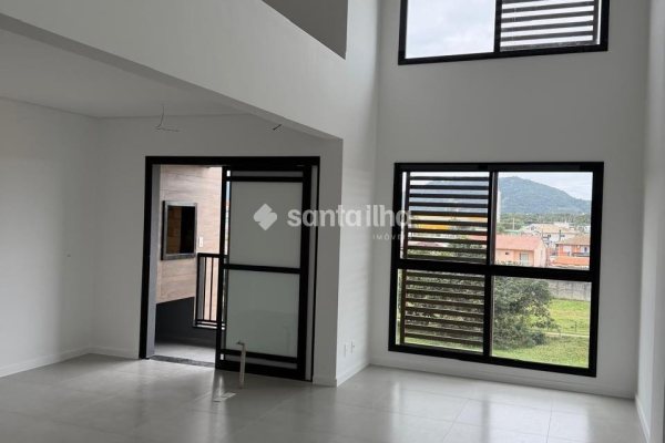 Apartamento à venda com 64m², 1 quarto, 1 suíte, 1 vaga no bairro Campeche em Florianópolis
