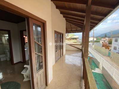 Casa para alugar ou comprar com 170m², 4 quartos, 2 suítes, 4 vagas no bairro Armação em Florianópolis - Foto 17