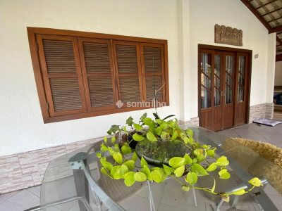 Casa para alugar ou comprar com 170m², 4 quartos, 2 suítes, 4 vagas no bairro Armação em Florianópolis - Foto 9