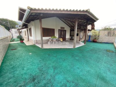 Casa para alugar ou comprar com 170m², 4 quartos, 2 suítes, 4 vagas no bairro Armação em Florianópolis - Foto 7