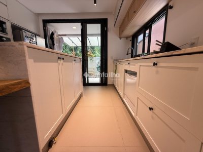 Casa à venda com 123m², 3 quartos, 1 suíte, 1 vaga no bairro Campeche em Florianópolis - Foto 10