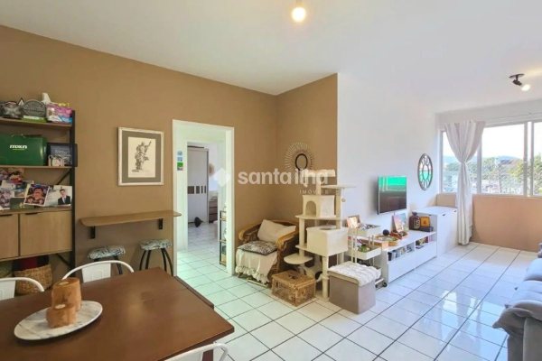 Apartamento à venda com 72m², 2 quartos, 1 vaga no bairro Agronômica em Florianópolis
