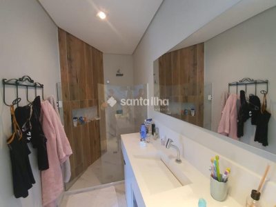 Casa para alugar com 350m², 7 quartos, 3 suítes, 2 vagas no bairro Novo Campeche em Florianópolis - Foto 10