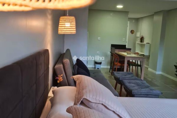 Studio à venda com 38m², 1 quarto, 1 vaga no bairro Campeche em Florianópolis