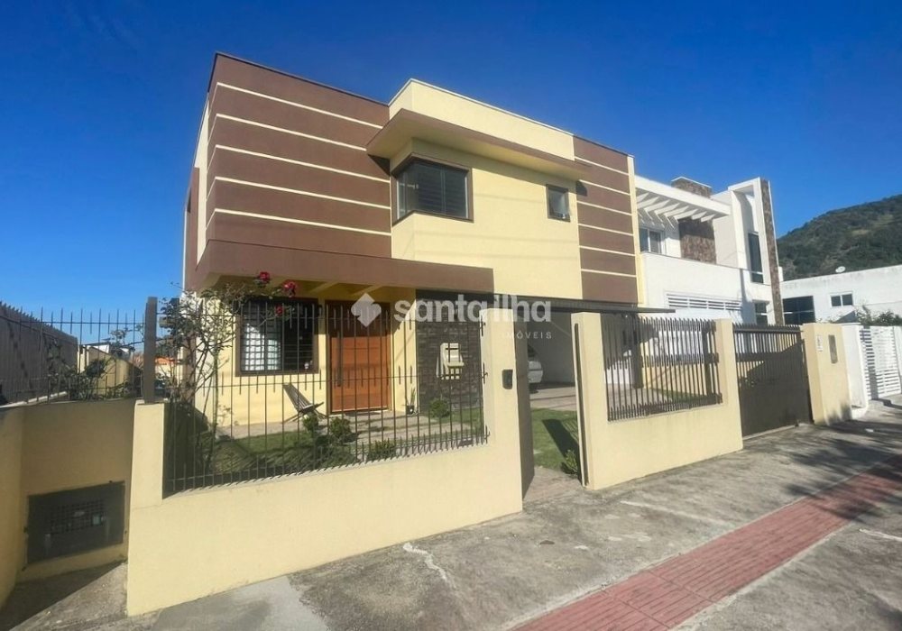 Casa à venda com 184m², 3 quartos, 1 suíte, 1 vaga no bairro Ribeirão da Ilha em Florianópolis - Foto 1