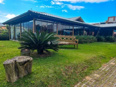 Casa à venda com 240m², 4 quartos, 3 suítes, 2 vagas no bairro Pântano do Sul em Florianópolis - Foto 2