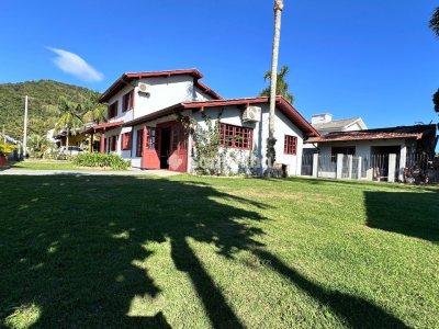 Casa à venda com 135m², 3 quartos, 1 suíte, 4 vagas no bairro Ribeirão da Ilha em Florianópolis - Foto 17