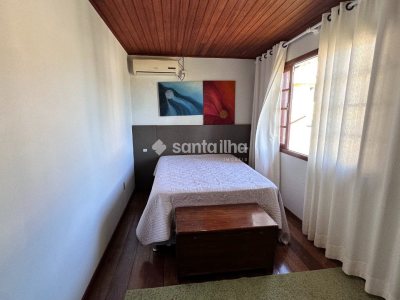 Casa à venda com 135m², 3 quartos, 1 suíte, 4 vagas no bairro Ribeirão da Ilha em Florianópolis - Foto 8
