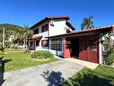 Casa à venda com 135m², 3 quartos, 1 suíte, 4 vagas no bairro Ribeirão da Ilha em Florianópolis - Foto 16